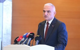 Bakan Ersoy: “Türkiye, 2026’nın ilk 6 ayında 25,7 milyar dolar turizm geliri elde etti”